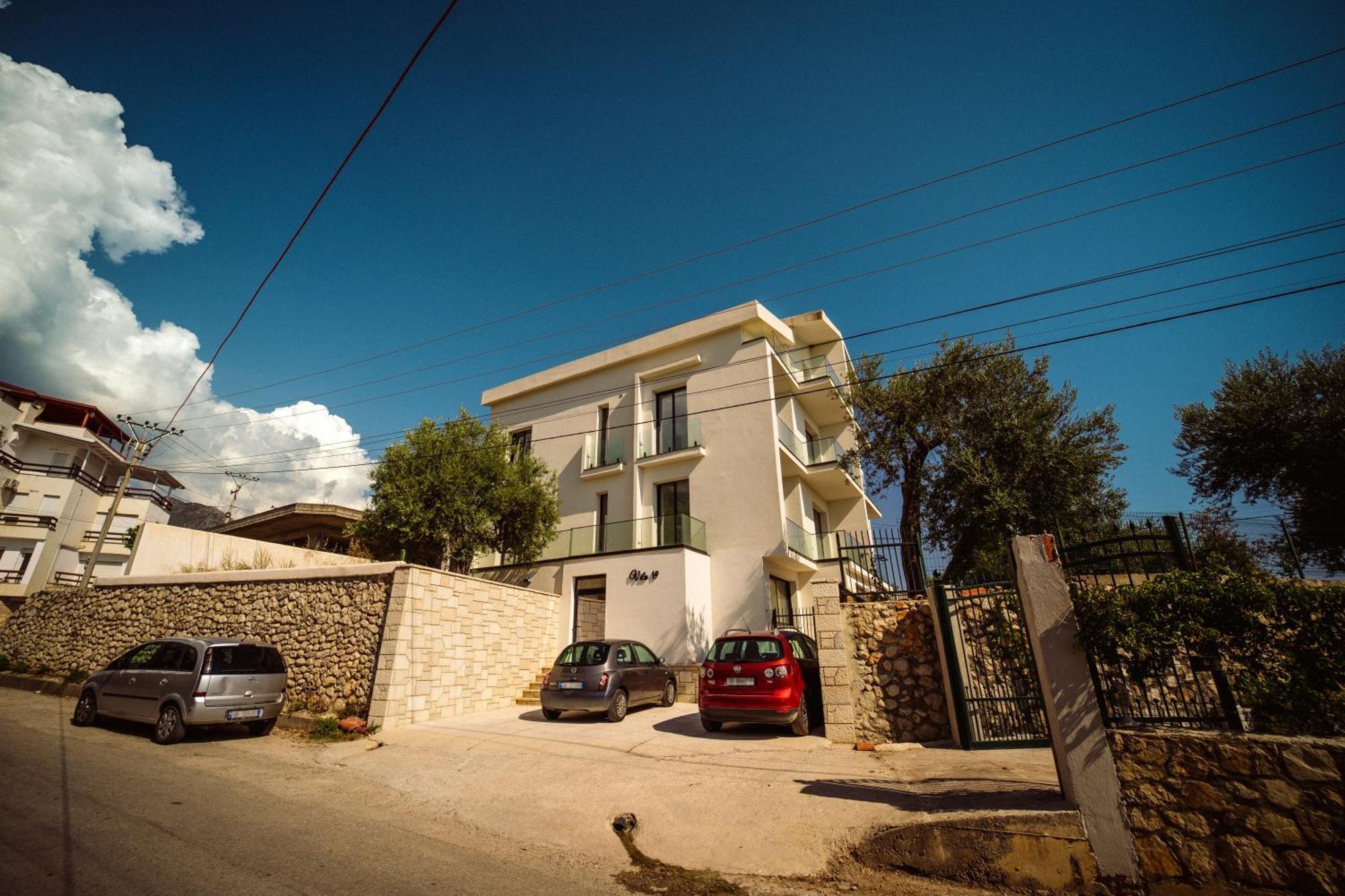 Hotel Vila 19 Dhërmi Exterior foto